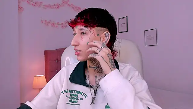 Luci Rose online show from March 30, 2026, 8:21 pm