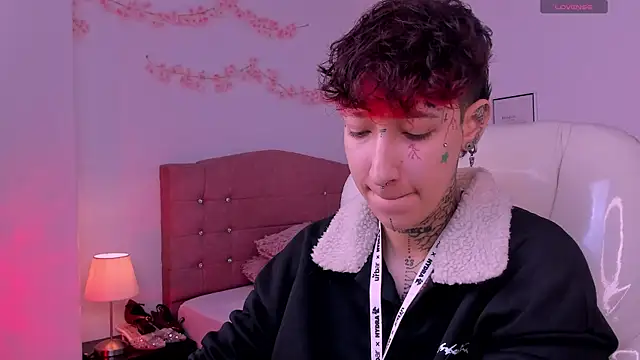 Snapshot of Luci_Rose chatting on May 16, 2026, 7:45 pm Luci Rose online show from May 16, 2026, 7:45 pm