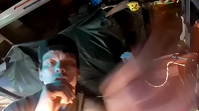 twistafatpipe online show from September 30, 2025, 11:37 am