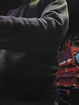 twistafatpipe online show from October 31, 2025, 4:13 am