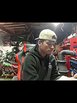 twistafatpipe online show from November 26, 2025, 3:07 am