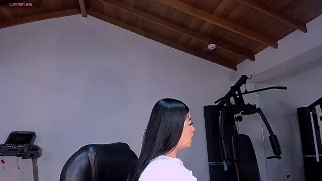 NataliaGaret online show from February 18, 2026, 2:07 am