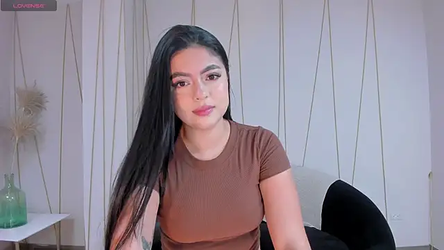 NataliaGaret online show from May 16, 2026, 6:50 pm