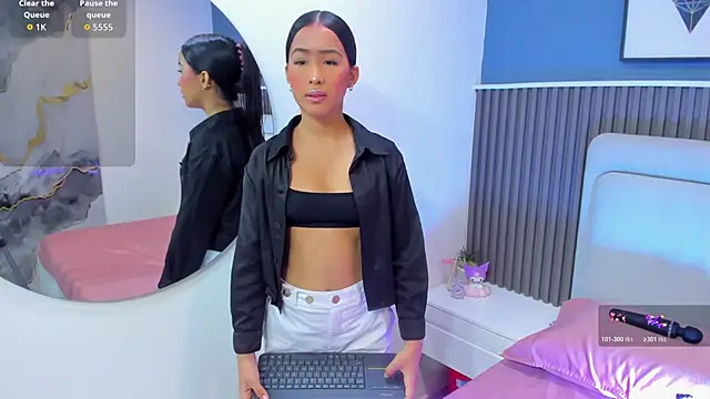 lily  star online show from November 10, 2025, 3:16 am