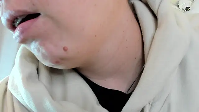 Snapshot of Ashley_Monroe chatting on October 27, 2025, 11:36 am Ashley Monroe online show from October 27, 2025, 11:36 am