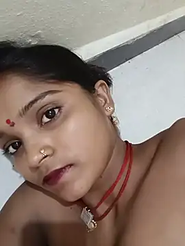 Snapshot of Harini_Gautam chatting on July 21, 2026, 7:49 pm Harini Gautam online show from July 21, 2026, 7:49 pm