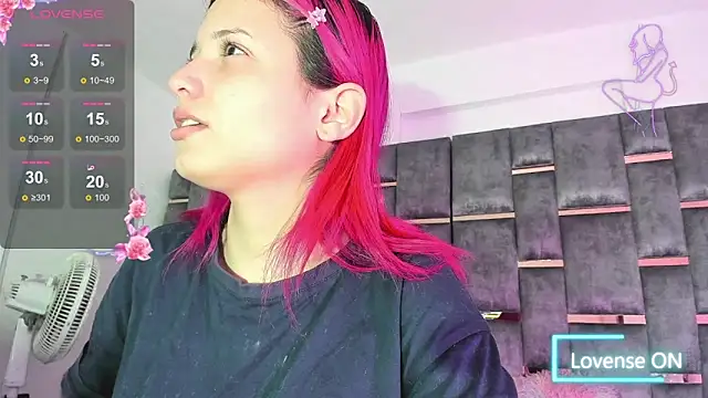 Mitsury foxx online show from October 2, 2025, 4:52 am