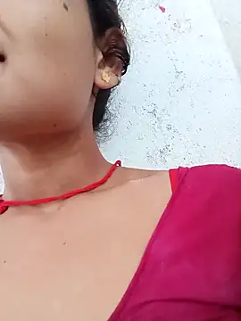 Snapshot of Chandni_Love143 chatting on October 5, 2025, 6:12 am Chandni Love143 online show from October 5, 2025, 6:12 am