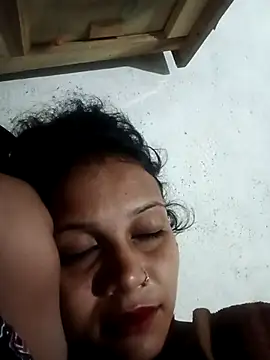 Snapshot of Chandni_Love143 chatting on October 13, 2025, 12:21 am Chandni Love143 online show from October 13, 2025, 12:21 am