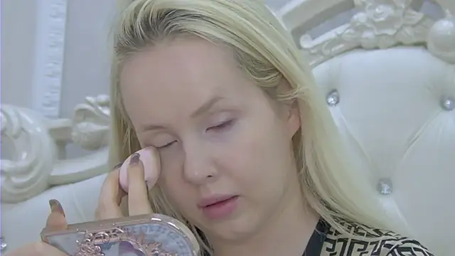 EllieFrosty  online show from March 21, 2026, 6:33 pm