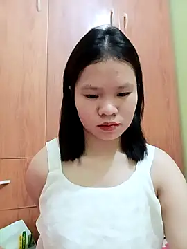 emyeuhss online show from September 13, 2025, 7:19 am