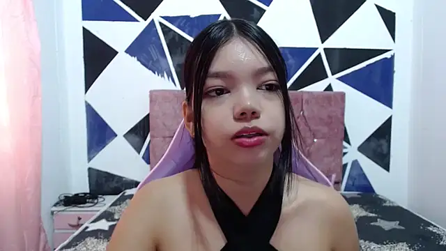 shy luna18 online show from December 5, 2025, 1:42 pm