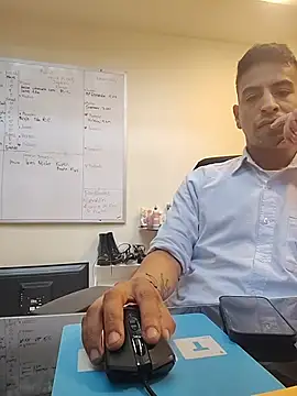 Juann-cock online show from March 9, 2026, 4:33 pm