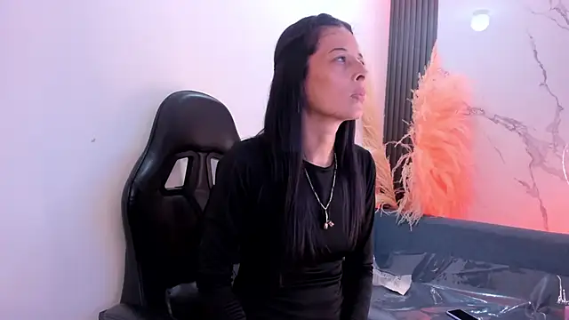 Snapshot of ShaunaDream chatting on March 23, 2026, 9:52 pm ShaunaDream online show from March 23, 2026, 9:52 pm