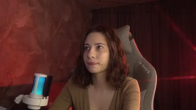 LumeNova online show from February 22, 2026, 2:02 am