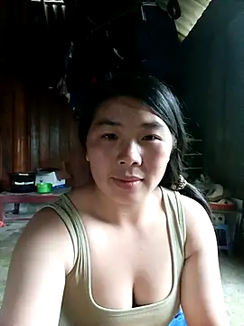 quynhkoolbae online show from October 20, 2025, 1:50 am