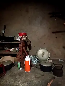 quynhkoolbae online show from February 18, 2026, 1:45 am