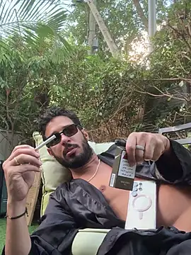 husbandandwifetobe online show from October 2, 2025, 3:57 am