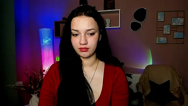 miss ella  online show from November 5, 2025, 2:28 pm