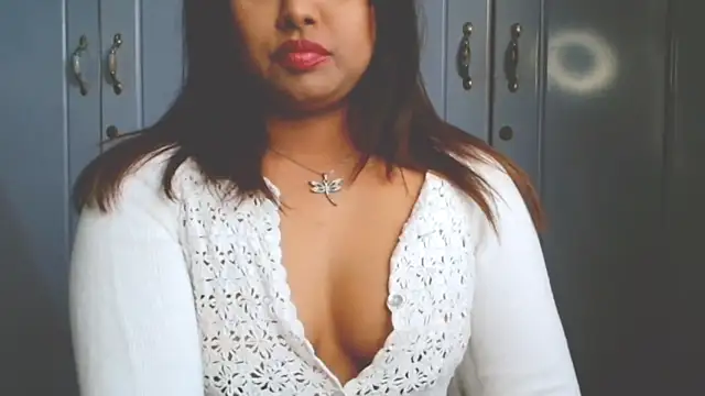 Indian GlowingMiax online show from September 14, 2025, 11:42 am