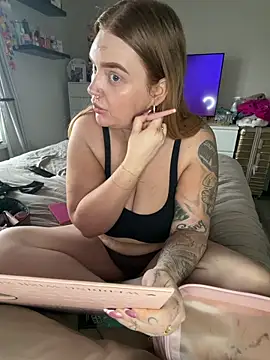 MysteriousMylaX online show from April 14, 2026, 11:27 am