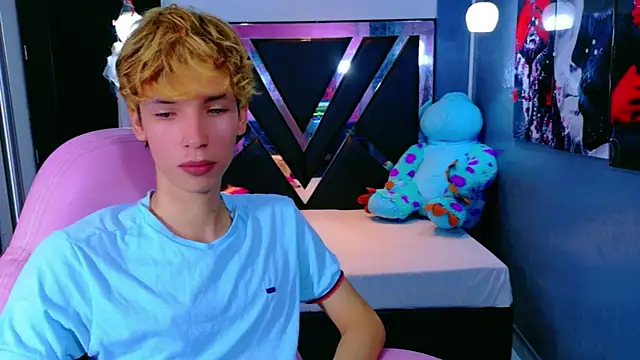 park jimin1 online show from November 5, 2025, 12:05 pm