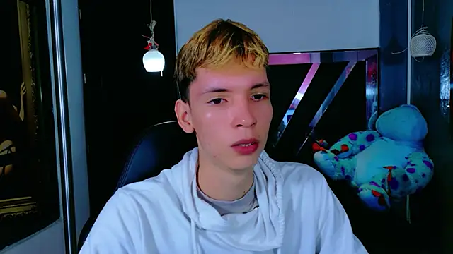 park jimin1 online show from November 28, 2025, 2:20 pm