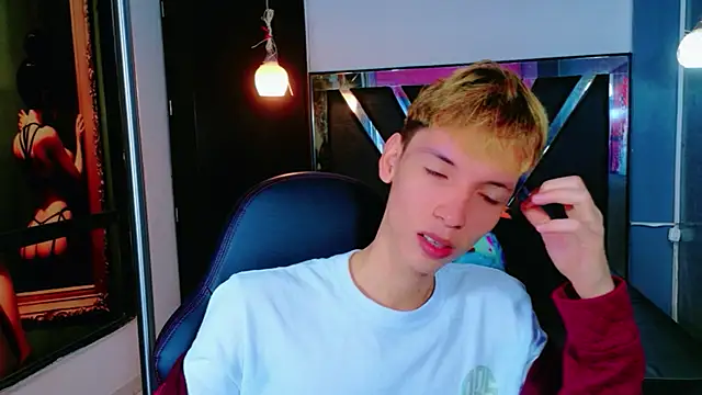 park jimin1 online show from December 4, 2025, 12:03 pm