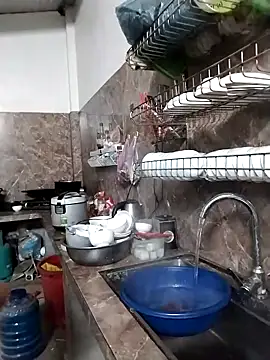 linda bae00 online show from November 3, 2025, 12:35 am