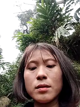 linda bae00 online show from December 17, 2025, 1:00 am