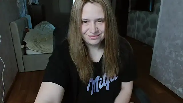 AdelinaLawson online show from May 13, 2026, 4:54 am