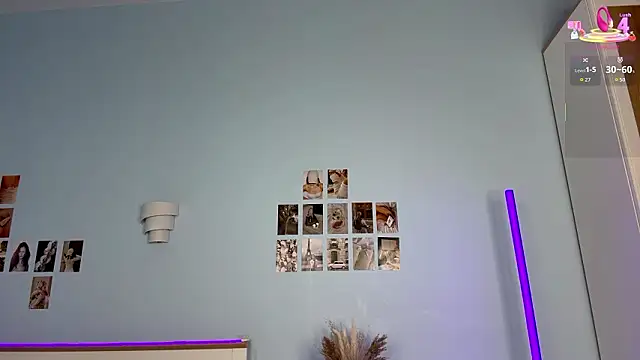 Snapshot of TariDehay chatting on February 3, 2026, 12:54 pm TariDehay online show from February 3, 2026, 12:54 pm