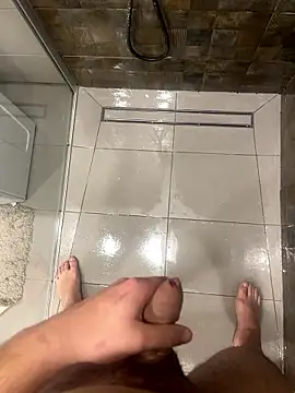 Snapshot of MrZli chatting on January 11, 2026, 6:35 pm MrZli online show from January 11, 2026, 6:35 pm