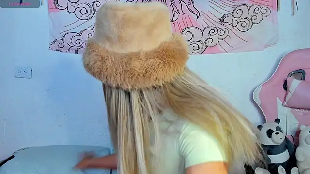 Snapshot of brihanna_cooper chatting on May 21, 2026, 3:08 pm brihanna cooper online show from May 21, 2026, 3:08 pm