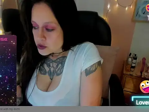 Snapshot of Morana__Hot chatting on October 18, 2025, 5:10 am Morana Hot online show from October 18, 2025, 5:10 am
