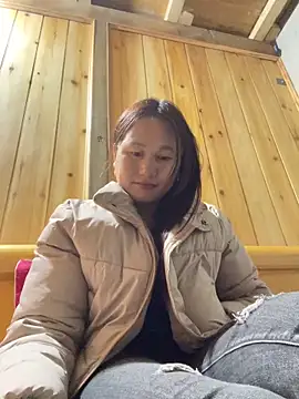 phungtiti online show from March 9, 2026, 2:15 am