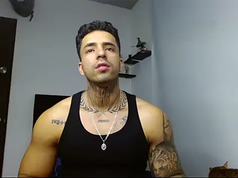 ragnar phoenix online show from February 3, 2026, 9:42 pm