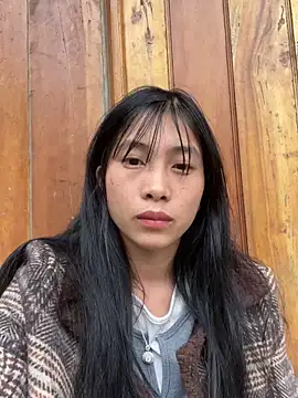 Snapshot of EmLy02 chatting on February 2, 2026, 8:24 am EmLy02 online show from February 2, 2026, 8:24 am