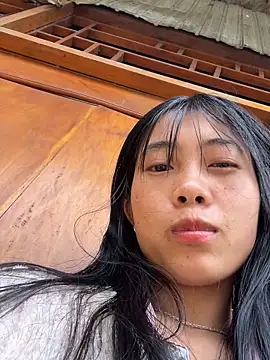 Snapshot of EmLy02 chatting on February 15, 2026, 3:14 am EmLy02 online show from February 15, 2026, 3:14 am