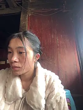 Snapshot of EmLy02 chatting on March 19, 2026, 5:55 am EmLy02 online show from March 19, 2026, 5:55 am