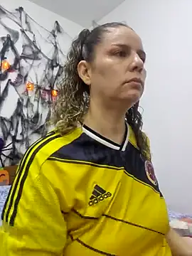 Nina vallon online show from October 20, 2025, 1:44 pm