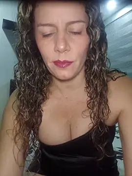 Snapshot of Nina_vallon chatting on June 8, 2026, 11:10 am Nina vallon online show from June 8, 2026, 11:10 am