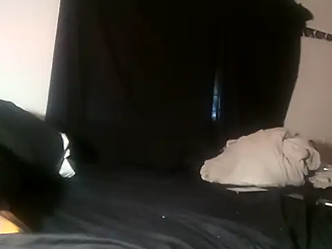 Snapshot of LusciousKandy chatting on June 18, 2026, 7:41 am LusciousKandy online show from June 18, 2026, 7:41 am