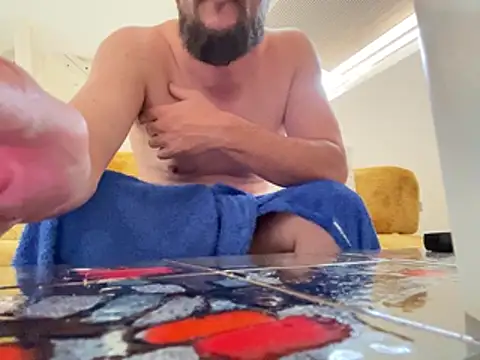 AZOPMOB18999 online show from June 22, 2026, 6:05 pm