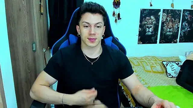 Snapshot of javiersexymann chatting on January 5, 2025, 12:09 am javiersexymann online show from January 5, 2025, 12:09 am