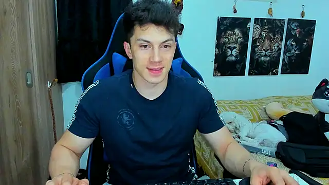 Snapshot of javiersexymann chatting on January 11, 2025, 2:20 am javiersexymann online show from January 11, 2025, 2:20 am