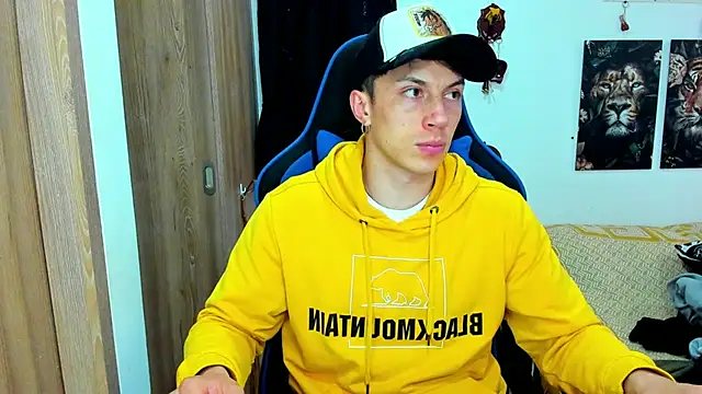 Snapshot of javiersexymann chatting on January 14, 2025, 9:51 pm javiersexymann online show from January 14, 2025, 9:51 pm