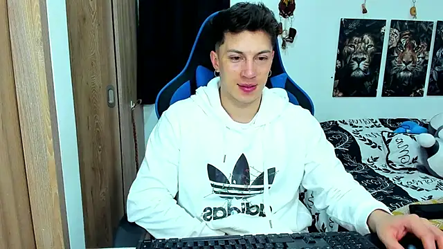 Snapshot of javiersexymann chatting on January 23, 2025, 5:35 am javiersexymann online show from January 23, 2025, 5:35 am