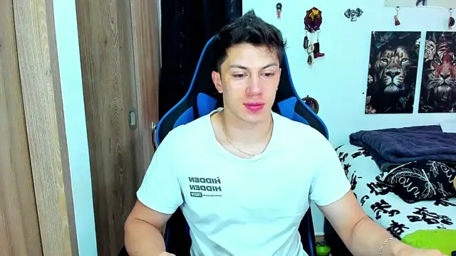 Snapshot of javiersexymann chatting on February 17, 2025, 5:32 pm javiersexymann online show from February 17, 2025, 5:32 pm