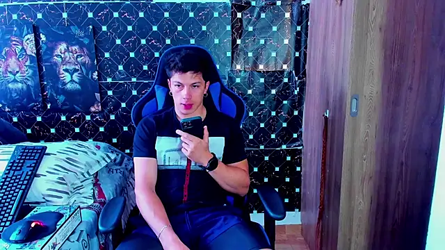 Snapshot of javiersexymann chatting on January 8, 2026, 5:15 pm javiersexymann online show from January 8, 2026, 5:15 pm